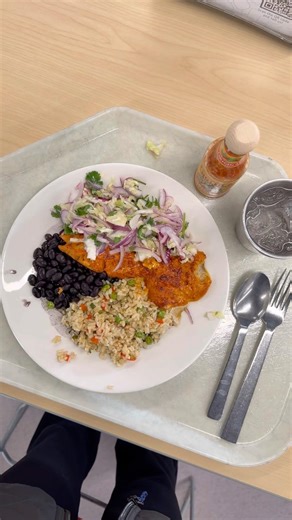 today's lunch at work! watch till the end for all other menu options- which one would you choose?😋