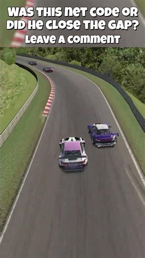 iRacing Community Clips - Net code? Or did he close the gap?