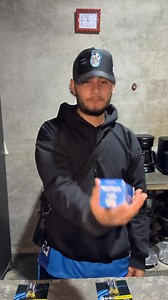 El truco para encender un bombillo con cuatro pilas no funciona💡 | Probemos este truco