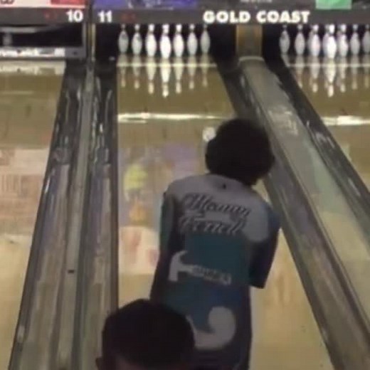The one Ovation and Ricochet Return 😻😻 #brandsofbrunswick #nothinghitslikeahammer #bowlgenesis #kameleonsportswear #fortnite #bowling #nothinghitslikeahammer #ily #girl #girlpower #reels #explorer | Manny Ferrell