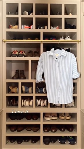 The Closet Upgrade I Didn’t Know I Needed ✨ This simple brass rail has become one of the most-used features in the entire closet—practical, stylish, and surprisingly versatile. Honestly, every closet could use one. Would you add this to yours? #homedecor #interiordesign #closettransformation #brassdetails #closetupgrade Credits: @thelonegooseco | ClockCanvas