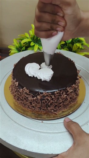 🍫 Delicious Chocolate Cake Recipe 🎂 | Easy Chocolate Cake Decorating #Shorts #chocolate
