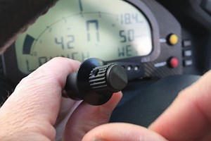 033 | Setting Up a Driver Rotary Switch on the Motec M1