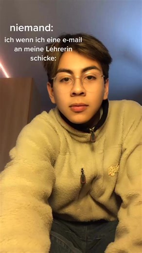 hoffentlich merkt sie nicht meine ausarbeitung ist aus wikipedia kopiert 🥺✌🏼