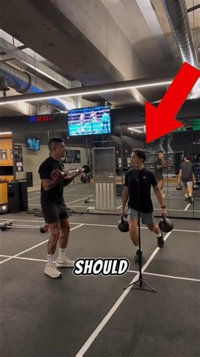 He thought it was nothing… until it turned into everything. 😳 #gymfail #viralshorts #unexpected