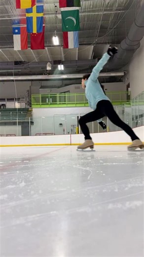 96 reactions | Figure Skaters, How to Improve Edges! ✨ Get deeper and steadier edges with BENDING the knees and ankles, body lean, & blade lean. Some fun warmup edge drills to try in this video. Play around with your arms, head, and torso placement. More on YouTube & Instagram @coachmaryskating #iceskating #figureskater #figureskatinglife #iceskating #figureskating | Coach Mary Skating | Facebook