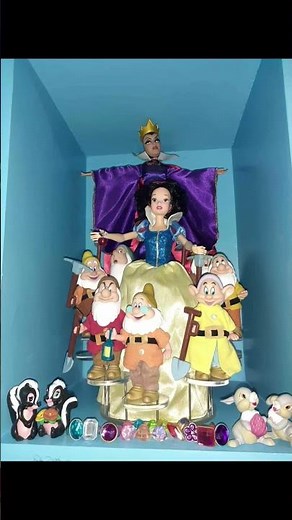Snow White and the Seven Dwarfs with the Evil Queen #dolls #disneydoll #snowwhite