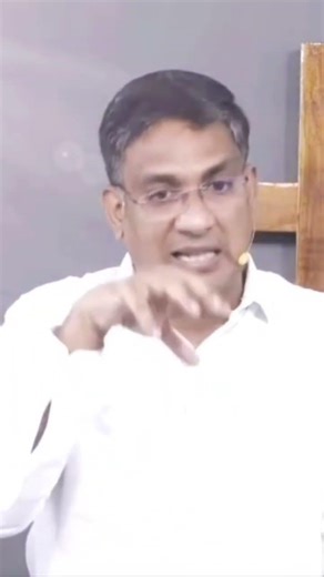 “You can’t reflect light if you’re in darkness” #inspirationalmessage