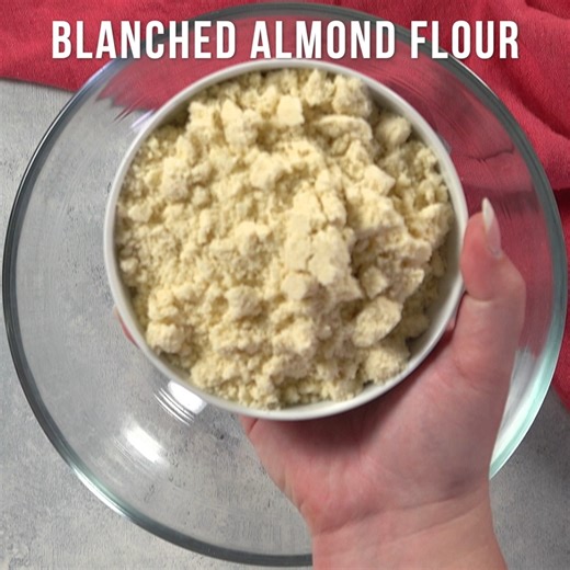 These beautiful Keto Lemon Curd Tarts with raspberries are fresh, easy, gluten free, grain free, low carb and just 10 ingredients! | SugarFreeMom.com