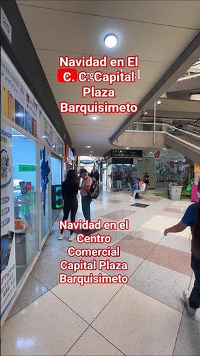 Capital Plaza Shopping Center at Christmas, Barquisimeto