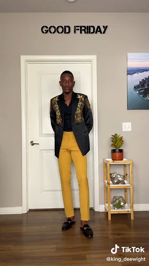 Replying to @maa_joo_ah Are you entertained???? #HowTo #style #fyp #foryou #viral #fashion #tiktokfashion #duet #mensfashion #suits