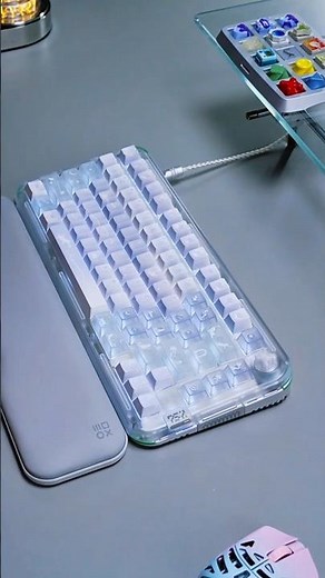 Frosted Transparent Keyboard – Minimal Mechanical Keyboard Design #mechanicalkeyboard #keyboard