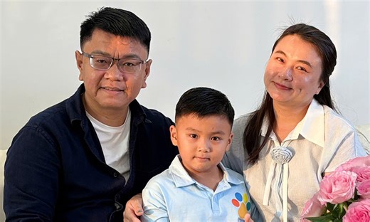 Cậu bé lớp 1 gây sốt với series tiêu 20.000 đồng mẹ cho mỗi ngày