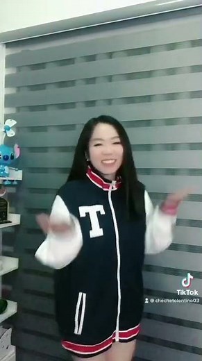 Cheerleader tiktok dance