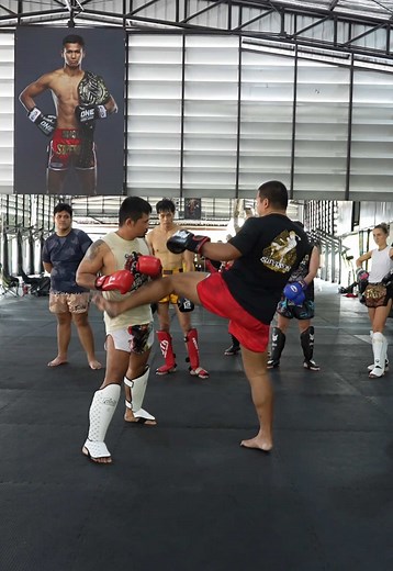 Combo today by Kru Armin and Kru Aot 🔥💪🏻🥊