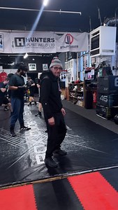 When you order bad Santa off wish 😂😂😂😂 @simmi17_ #boxing #funny #coach #fyp #foryou #badsanta | Elite-boxing Thai-boxing