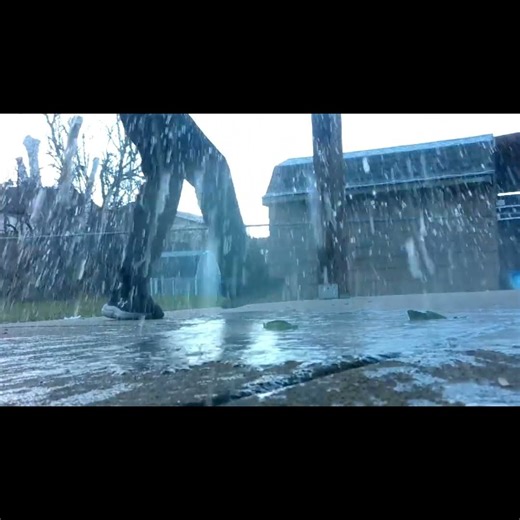 120FPS slowmo of water ballon popping