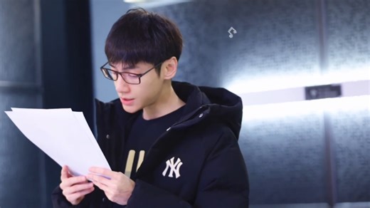 罗云熙20年前作品单曲《云知道》出道日新歌发售，罗云熙作曲幕后花絮