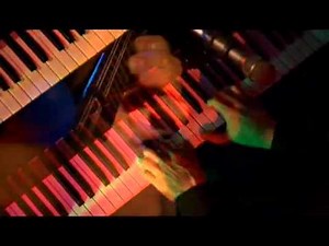 Bruce Hornsby and the Noisemakers - "Mandolin Rain"