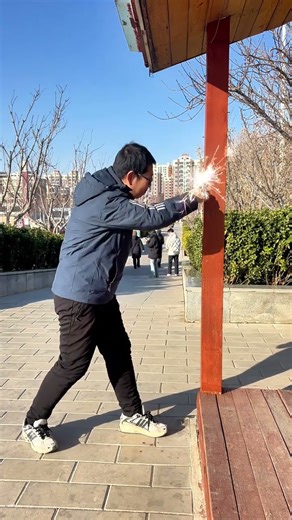 Teleportation through a magic door #specialeffects