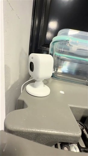 A compact indoor camera with 2K video and audio that fits almost anywhere without taking over the