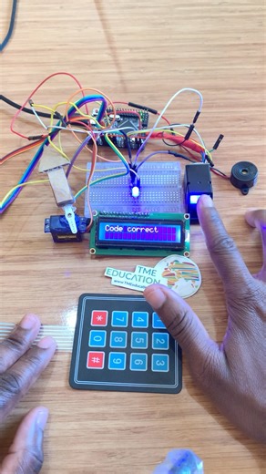 Simulation d’un coffre fort avec la carte Arduino en utilisant un clavier et un capteur d’empreinte digitale | Méchant Circuit