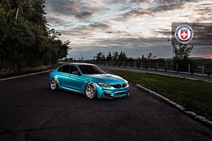 Atlantis Blue BMW M3 Looks Perfect In This Photoshoot