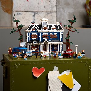 ► Nouveauté LEGO ICONS : 11370 Stranger Things: The Creel House - HOTH BRICKS