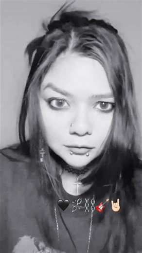 Grunge Makeup Tutorial 🖤 | Trying different makeup styles #grunge #grungemakeup #makeuptutorial