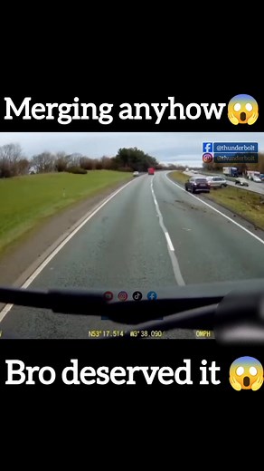 1.6K views · 15 reactions | Bro didn't understand any principle of merging into a freeway from his driving tutorials  #vralreelsシ #viralreelsシ #viralreels #viralreelsfb #viralreelschallenge | Thunderbolt Hub | Facebook