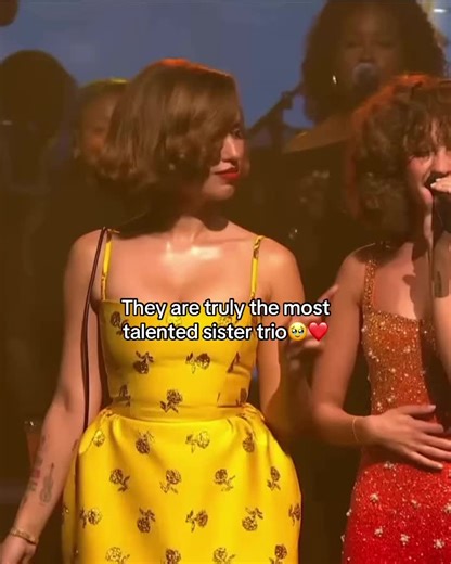 ABSOLUTELY x Raye: Live Music with Talented Sisters