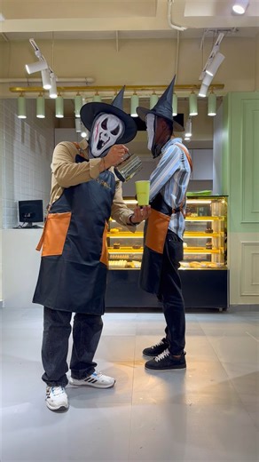 Some call it a spell, we call it coffee magic ☕💫 And this Halloween… our secret’s out 👻🪄 We’re waiting for you at 🩵 📍 Xpand Park – Sheraton 📍 Mazar Park – October 📍 Abbas El Akkad – Nasr City #MartinsRoll #HalloweenAtMartins #No tricks, just treats | Martin's Roll