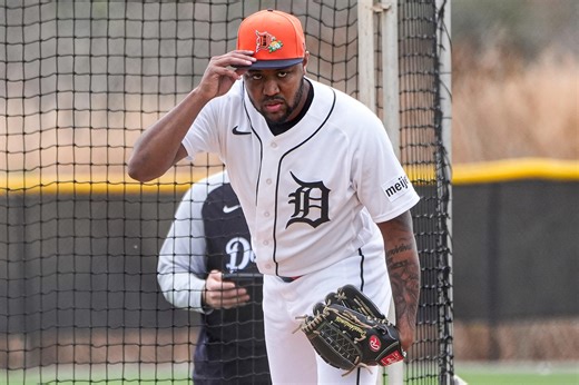 Tigers move on from Dylan Smith to add Kevin McGonigle in roster moves