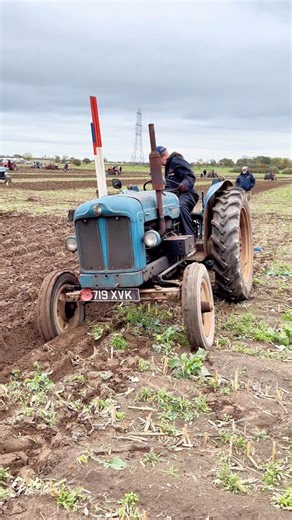 Pro Horizon Farming Videos on Instagram: "Here is James Brunton with his Fordson Diesel Major tractor and Ransomes plough. He is competing at the @Sturton by Stow Annual Ploughing Match"
