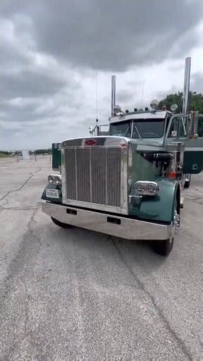 Old School 😍😍😍 | Louis-Gabriel Dallaire