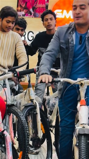 Piyush Garg on Instagram: "#gargmobilegalleryabupura9627978283"