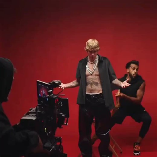 justin bieber o primeiro cantor nichado a colocar 5 álbuns ao msm tempo no top 10 sem se esforçar