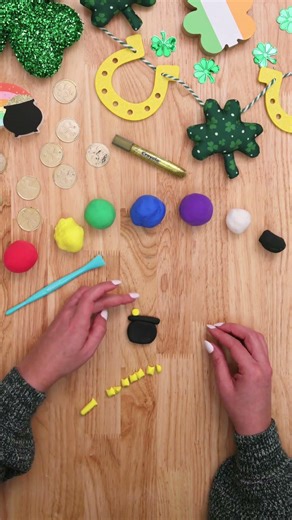 Crayola Model Magic Magically Transforms into St. Patricks Day Fun! #KidsCrafts #DIYCrafts