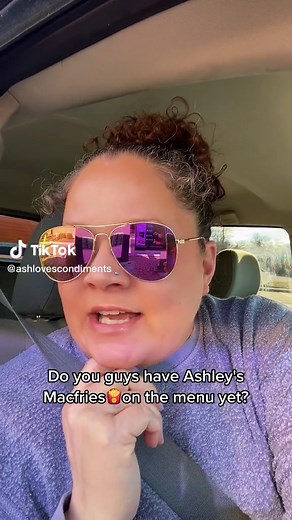 Yall better go get some🍟😋 #macfries #mcdonaldshacks #fastfood #fyp #eatingshow #foryou #mukbang #mukbangeatingshow #foryoupage @mcdonalds