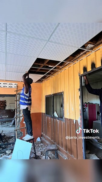 Suspended ceilings with Jario ku site yo #engineeringwithvalue #construction #aluminum #steel #gypsum