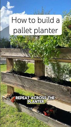 How to build a pallet planter #gardening #garden en