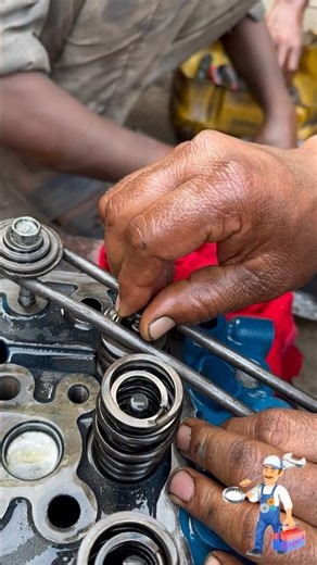 Engine head valves spring lock #shorts