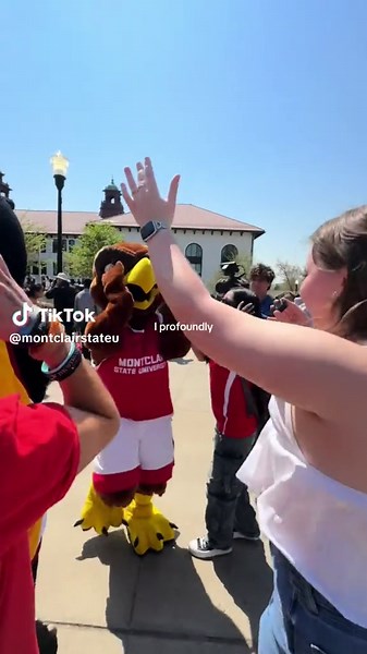 One decision can change your life… here’s your sign to 📝 apply 📝 to @montclairstateu ➡️🎓 #FutureRedHawk Join us at Open House 🏡 🗓️: October 12th 🗓️: November 9th Check out the 🔗 in our bio for more information! #montclairstateuniversity #collegelife #college #collegestudent