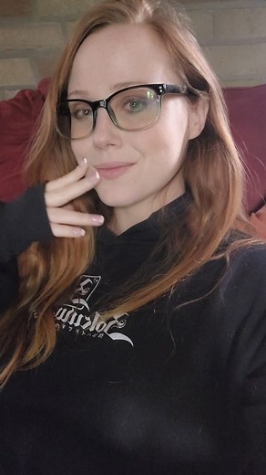 In case you needed some Wednesday motivation... 😏 . #redhead #redhair #gingergirl #ginger #freckles #freckled #gingers #fit #fitness #model #promomodel #healthylifestyle #health #wellness #modeling #fashion #beauty #cute #outfits #activewear #redheads #longhair #pretty #contentcreator #digitalart #digitalcontent #influencer #influencermarketing | Cassie Leigh