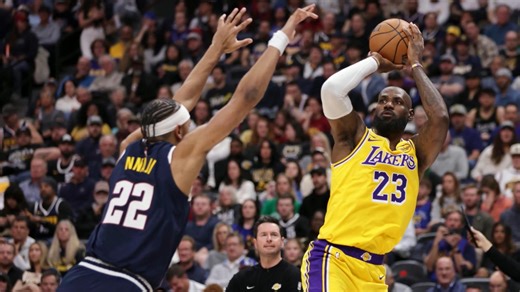 James surpasses Kareem for most baskets in NBA history