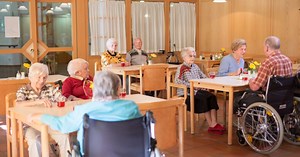 Chi paga la retta della casa di riposo se la pensione non basta? - The wam