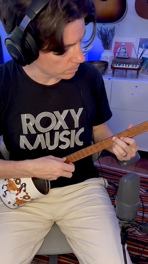 I love using unusual instruments on film scores, because they sound familiar but different, they can be mysterious and evocative while at the same time comforting. Some metal strings and something to amplify them and resonate is enough for a great and unique sound. This is a tin can banjo my dad gave me. A tuner broke so I didn’t get around to using it, but I managed to fix it well enough to say in tune for a few minutes. I’m calling this piece “the patience” 🙏 | Ian Honeyman Music