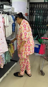 35K views · 304 reactions | শপিং মলে লুটপাট চালাচ্ছে লিটিল গোল্ড 掠. #priyankastimestory #fabookreels #lifestyle #creator #romance @top fans 61569592221150:2048:Mou 100057050185646:2048:Priyanka's time story 100070153762035:2048:Priyanka food and family Part 4 | Priyanka's time story | Facebook