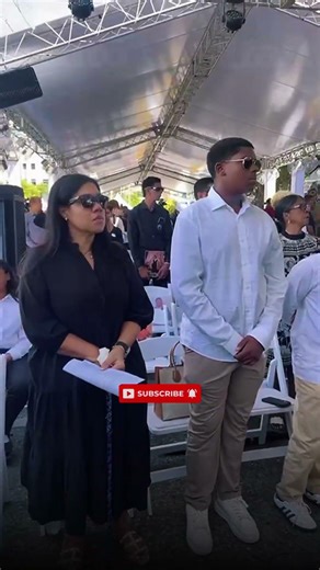 ASI ES EL AMBIENTE EN LA MISA VICTIMAS DEL JET SET