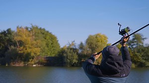 𝗗𝗔𝗜𝗪𝗔 𝗜𝗡𝗙𝗜𝗡𝗜𝗧𝗬 𝗫𝟰𝟱 Costruite negli storici stabilimenti Daiwa in UK 🇬🇧, le nuove canne Infinity X45 da carpfishing utilizzano le più avanzate tecnologie di lavorazione del carbonio di casa Daiwa per offrire performance meccaniche semplicemente eccezionali. . Presto disponibili nei migliori rivenditori autorizzati Daiwa! | Daiwa Italy